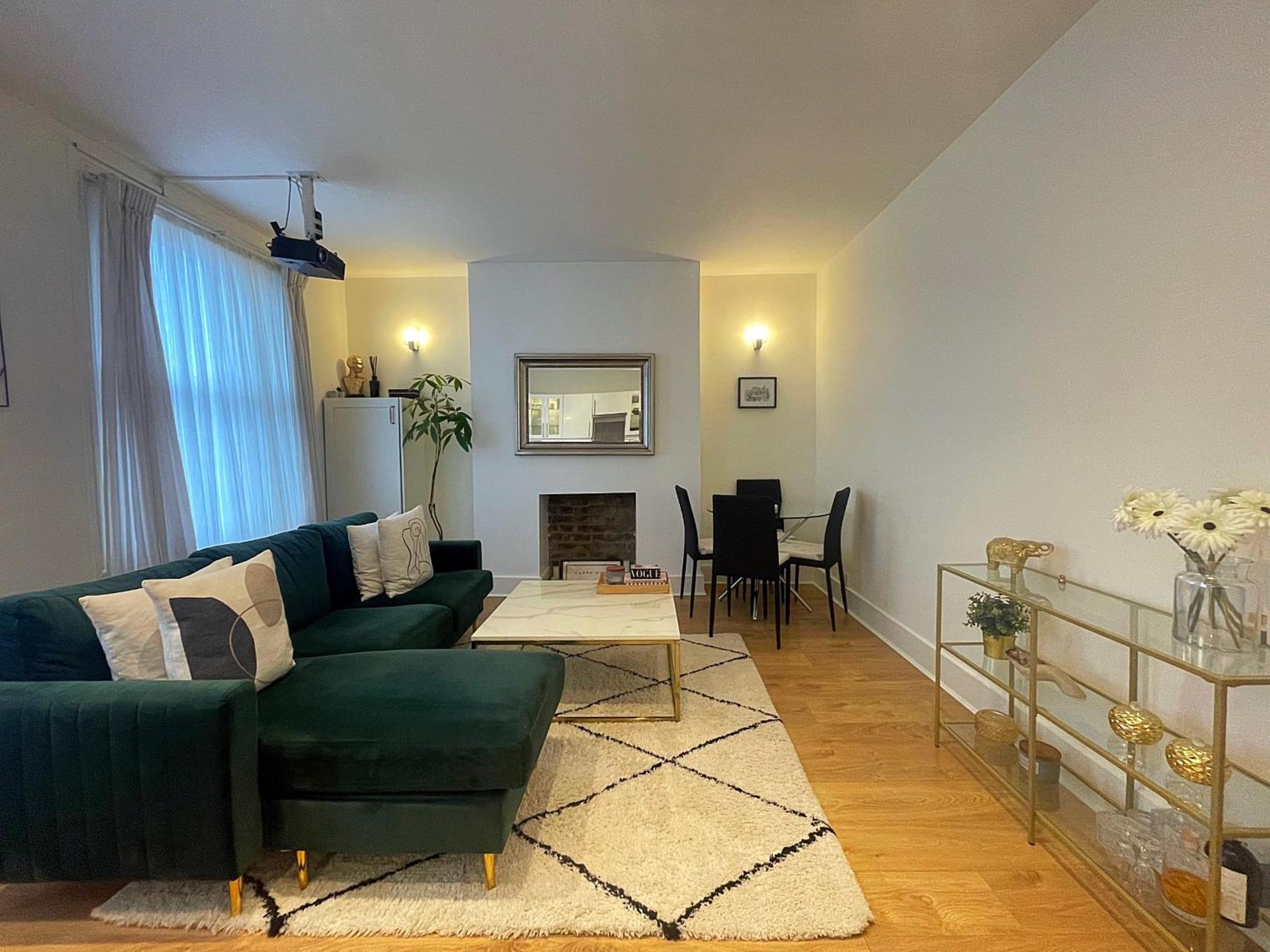 Queen Bedroom In Maida Vale London Exterior foto
